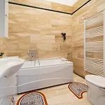 J - Chain Bridge - Danube View - Sleeps 6 Budapešť