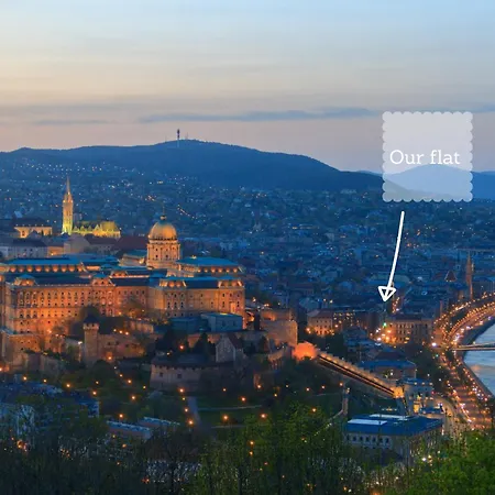 Unique At Chain Bridge With Danube View Apartment *