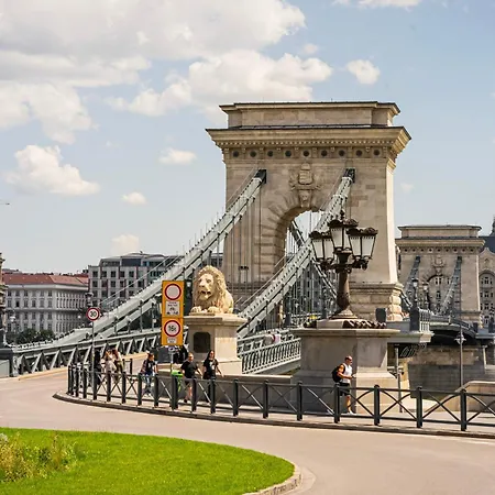 Unique At Chain Bridge With Danube View *