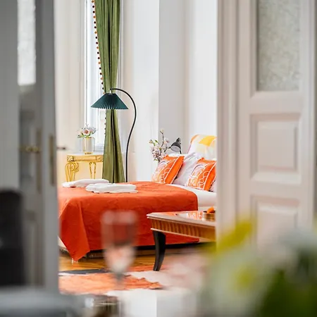 Apartment Unique At Chain Bridge With Danube View