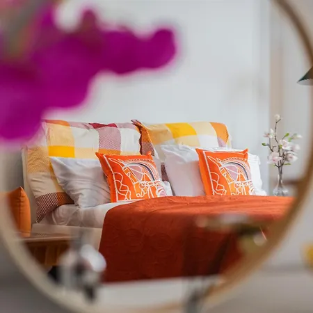 J - Chain Bridge - Danube View - Sleeps 6 Apartment